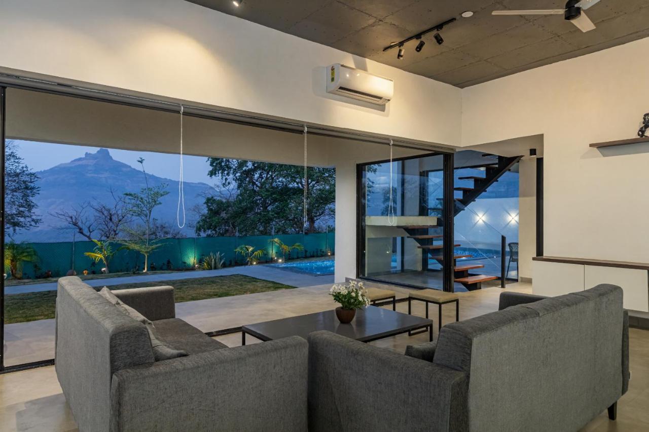 Saffronstays Stargazer, Karjat - Luxury Pool Villa With Lake View Εξωτερικό φωτογραφία