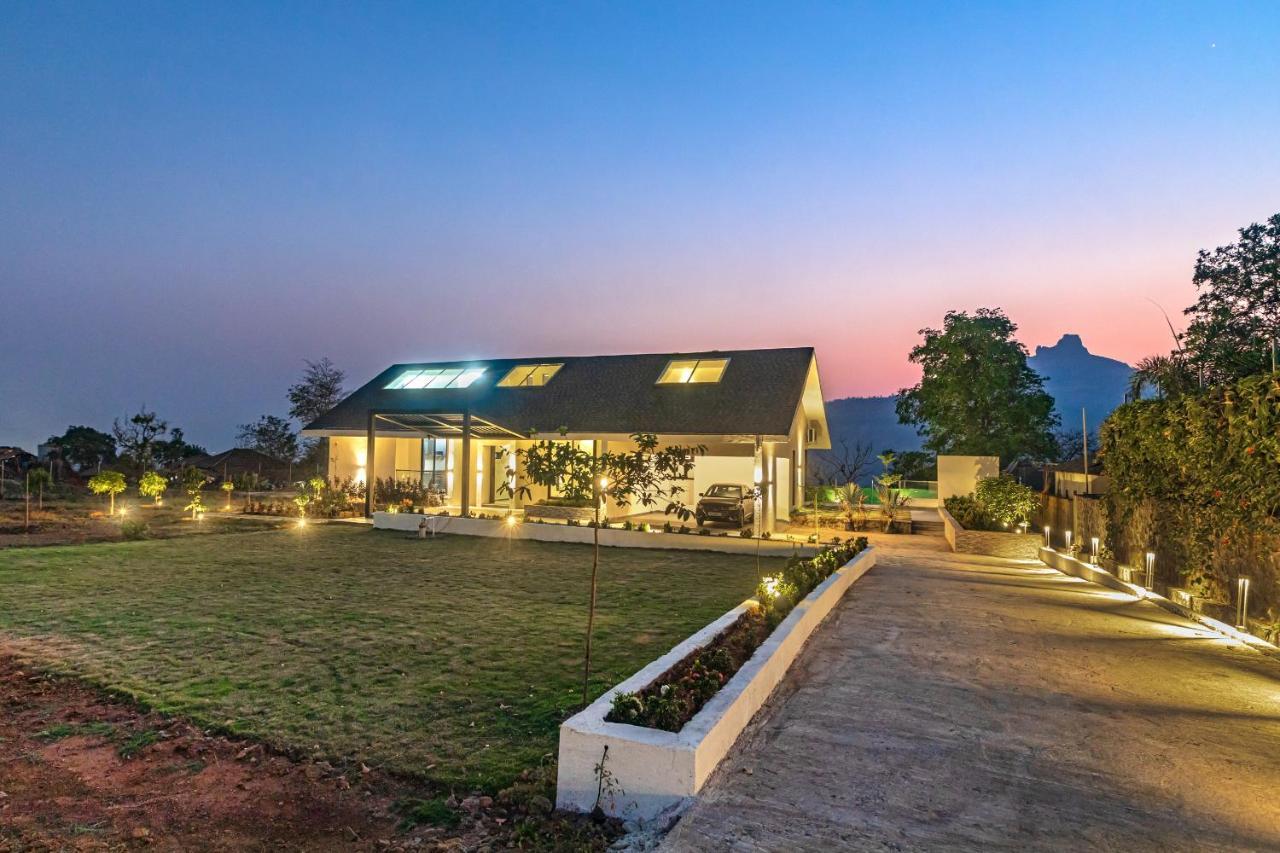 Saffronstays Stargazer, Karjat - Luxury Pool Villa With Lake View Εξωτερικό φωτογραφία